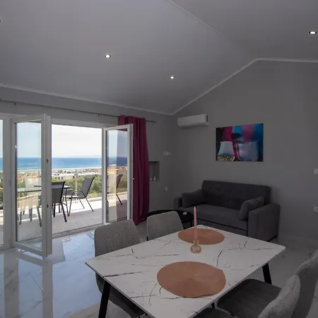 Gigi Star Luxury With Pool Apartment