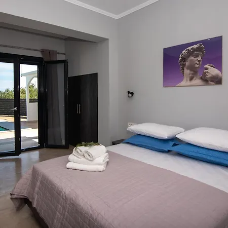 Gigi Star Luxury With Pool